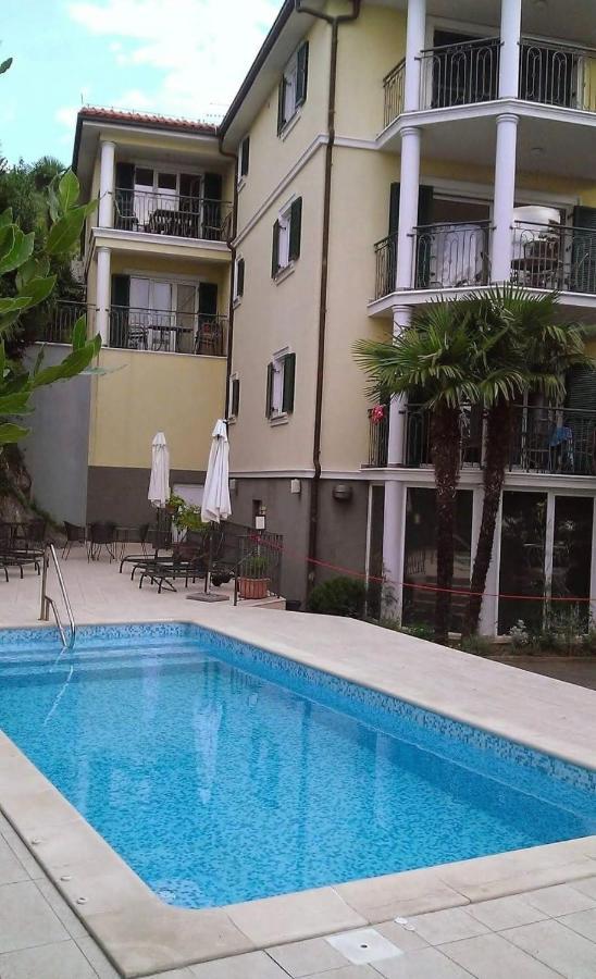 Villa Mediteran Opatija **** Extérieur photo